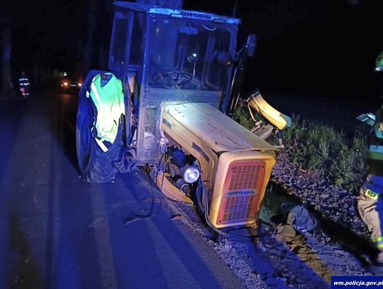 Ciągnikiem uderzył w drzewo i uciekł