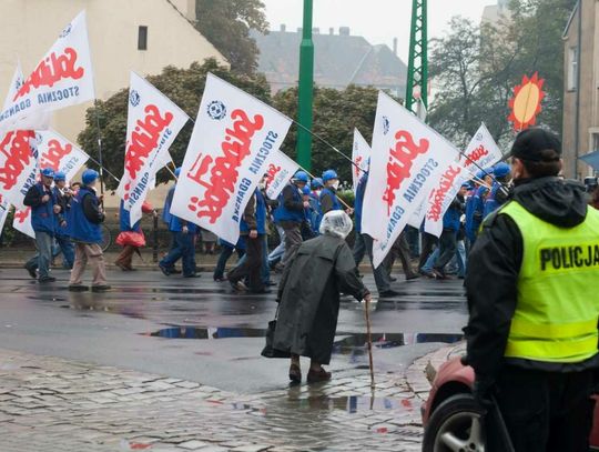 Największe związki zawodowe chcą podwyżek. Strajk wisi w powietrzu