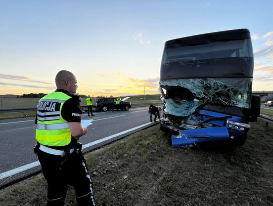 Niebezpieczny wypadek na S7 w okolicy Miłomłyna