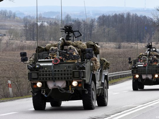 Od 12 lutego 2024 r. na drogach niemal całego kraju zaobserwować można zwiększony ruch pojazdów wojskowych, związany z ćwiczeniami STEADFAST DEFENDER-24 i DRAGON-24.