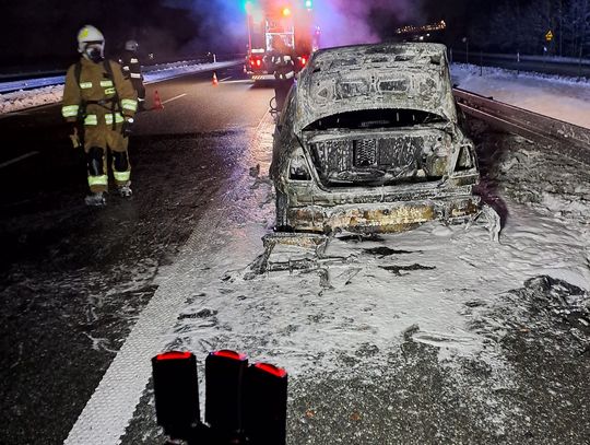 Pożar auta na S7 koło Małdyt