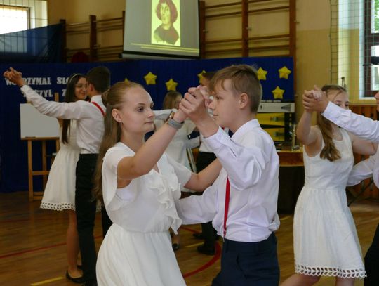 Wyjątkowe obchody święta szkoły. 550. urodziny Kopernika w Biskupcu [FOTO]