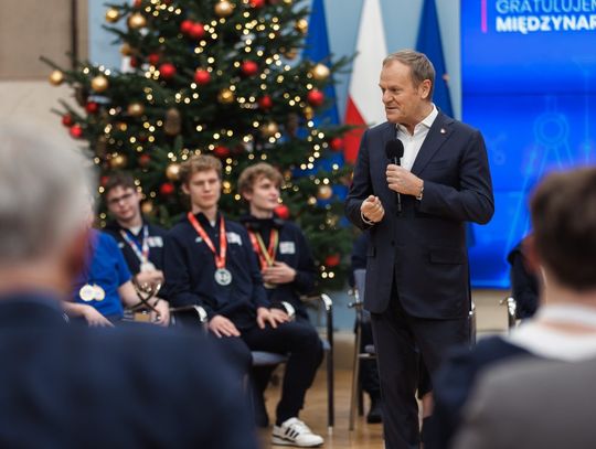 Za Tuska jest lepiej? Tak Polacy oceniają rok jego władzy [SONDAŻ]