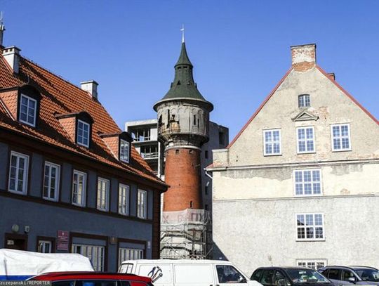 Zabytkowa wieża ciśnień oddana za złotówkę wraca do miasta