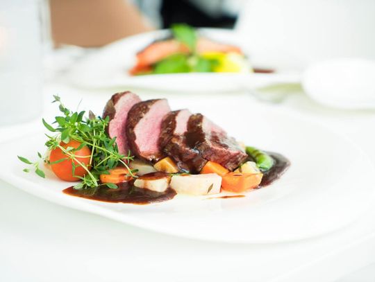 Zalety cateringu dietetycznego dla osób starszych