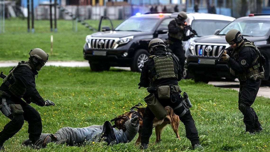 Antyterroryści w naszym powiecie? Rząd ostrzega przed ćwiczeniami służb