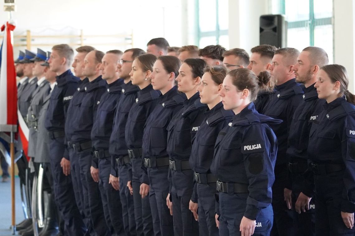 Nowi policjanci na Warmii i Mazurach [FOTO]