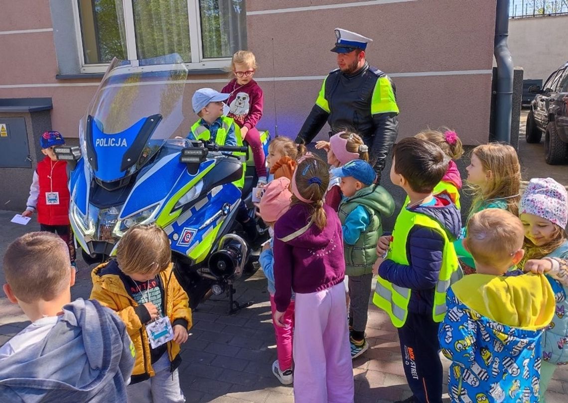 Otwarte Jednostki Policji - przedszkolaki z wizytą w komendzie