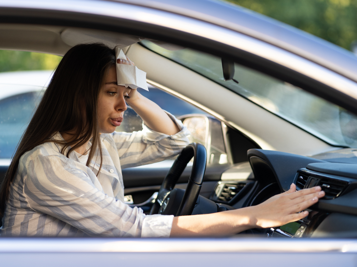 Podpowiadamy jak szybko ochłodzić auto w czasie upałów?