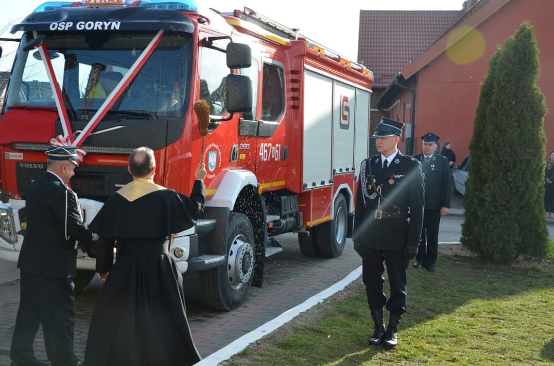 Przekazanie nowego samochodu ratowniczo – gaśniczego dla jednostki OSP Goryń