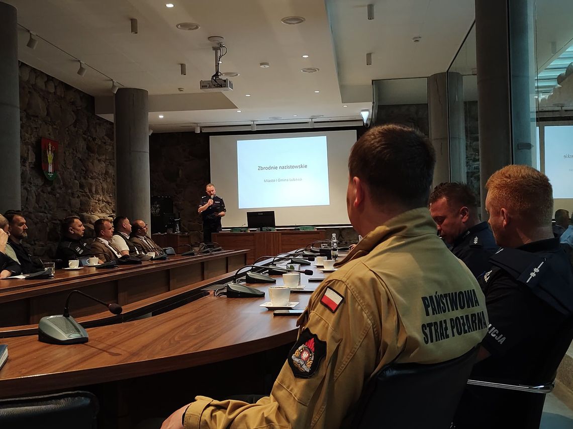 Spotkanie edukacyjne "Przeciwdziałanie przestępczości motywowanej nienawiścią i edukacja retrospektywna"