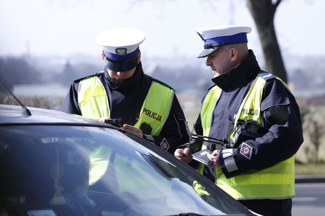 Trzy kolizje i nietrzeźwi kierujący. Weekend na drogach w powiecie