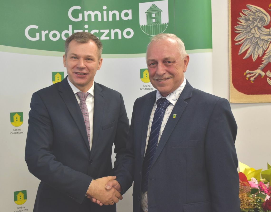 Ważna sesja w Grodzicznie. Wójt z absolutorium