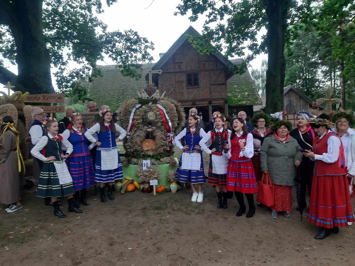 Wieniec z Ząbrowa zdobył wyróżnienie na Warmińsko-Mazurskich Dożynkach Wojewódzkich!