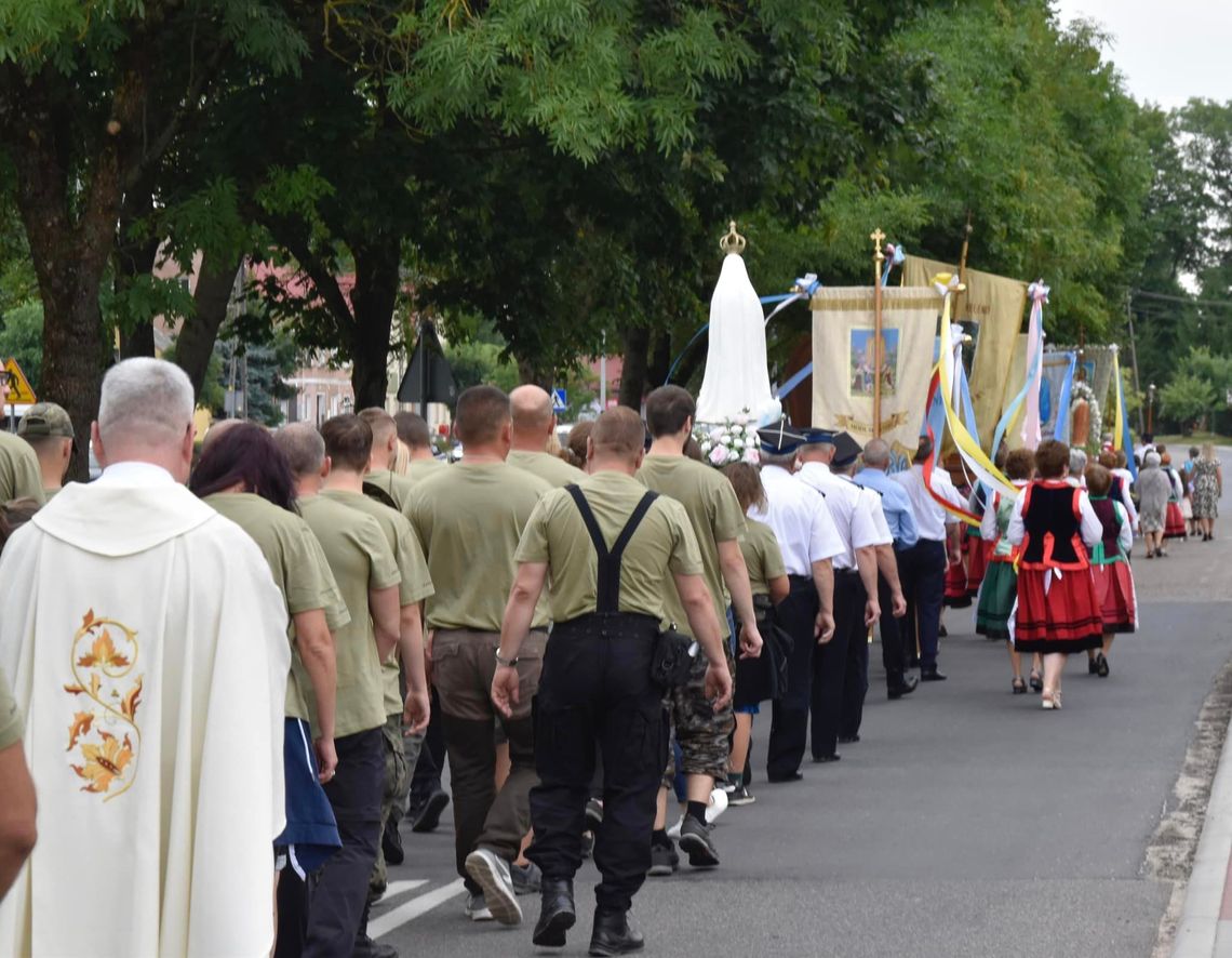 Żywa lekcja historii w Rozogach - finał akcji „Szlakiem 5. Wileńskiej Brygady Armii Krajowej”