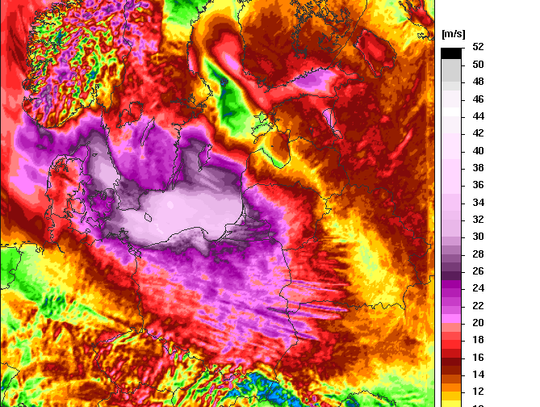 Prognozowane maksymalne porywy wiatru nocą z piątku na sobotę