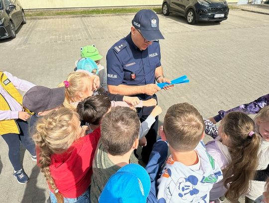 Uczniowie z wizytą u ostródzkich policjantów